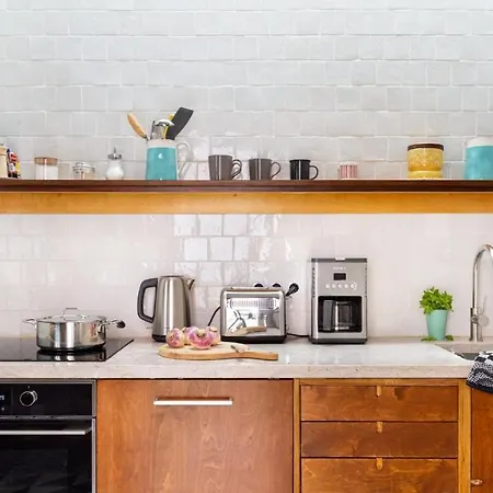Apartment Plum Guide - Blissful Unity